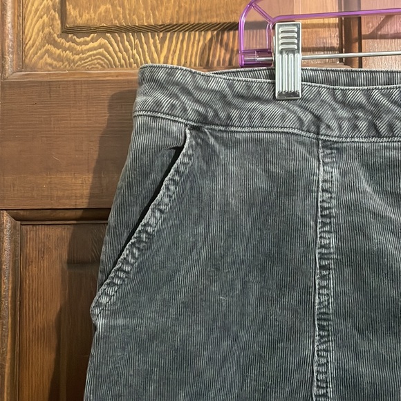 Grey Ribbed Skirt - Picture 3 of 6